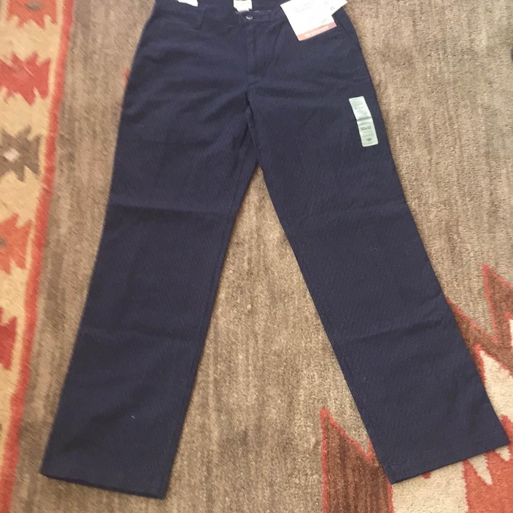 Dockers Washed Khaki Straight Fit Pant